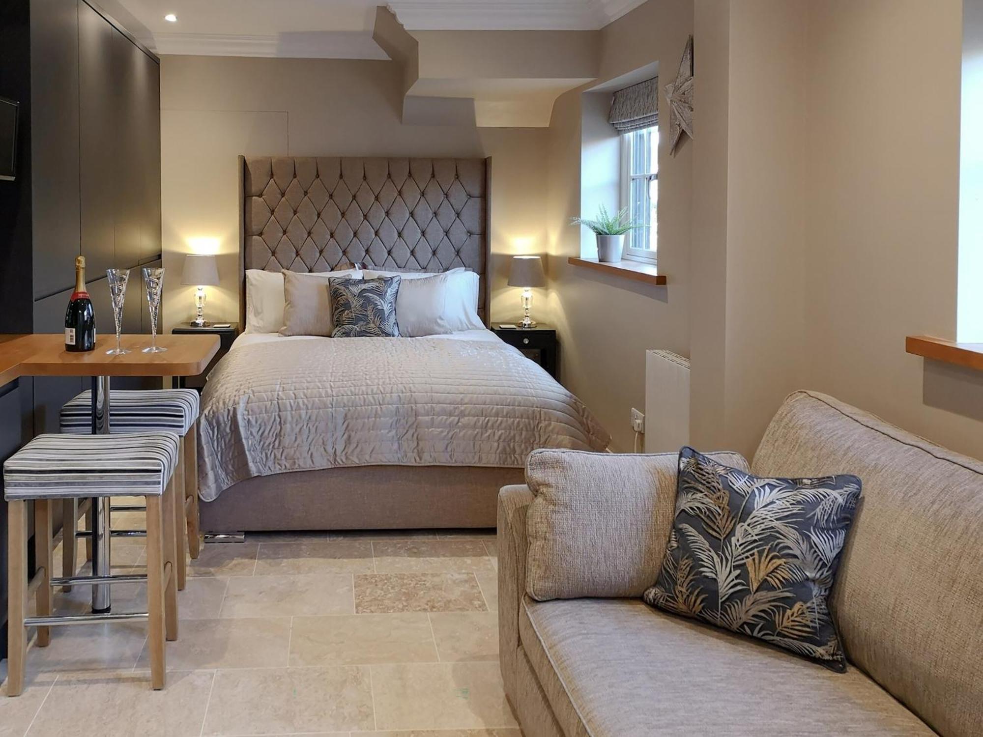 The White House Studio Worthing Luaran gambar